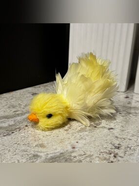 Plush Feathered Yellow Chick Décor Accent
